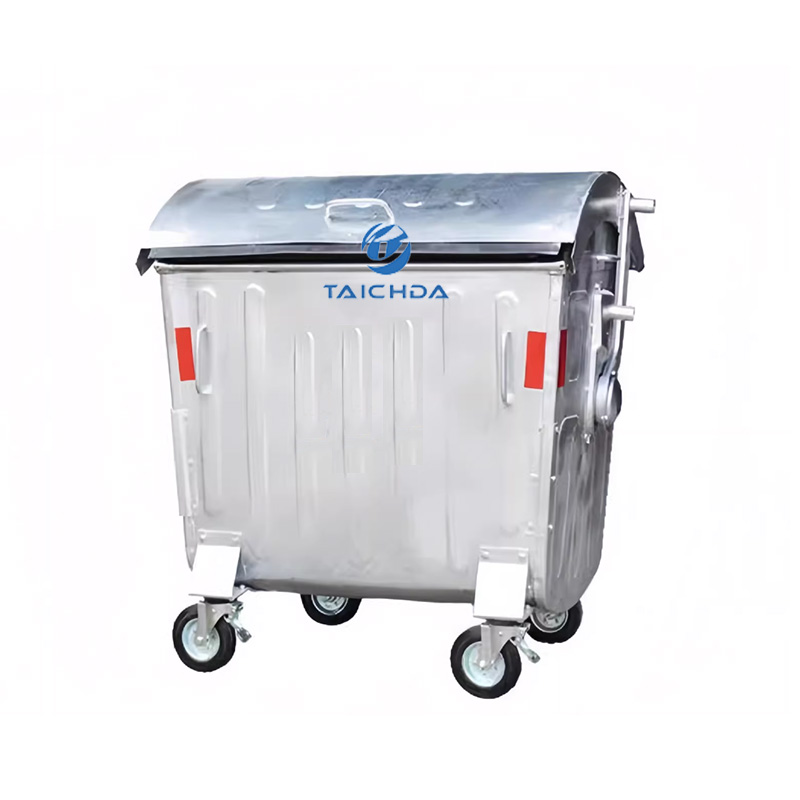 Trailer type garbage bin