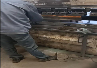 Bending of the sheet metal fabrication